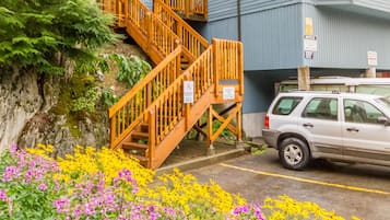 Appart'hÎtel, 1 grand lit (Cute and Cozy, walk to Gondola Ski in) | Extérieur