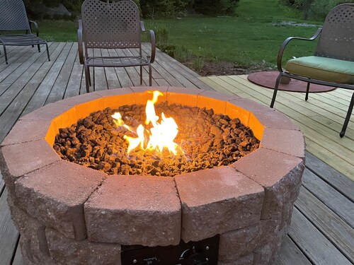 Mount Snow Timber Creek Townhouse with Pool and Ski Shuttle