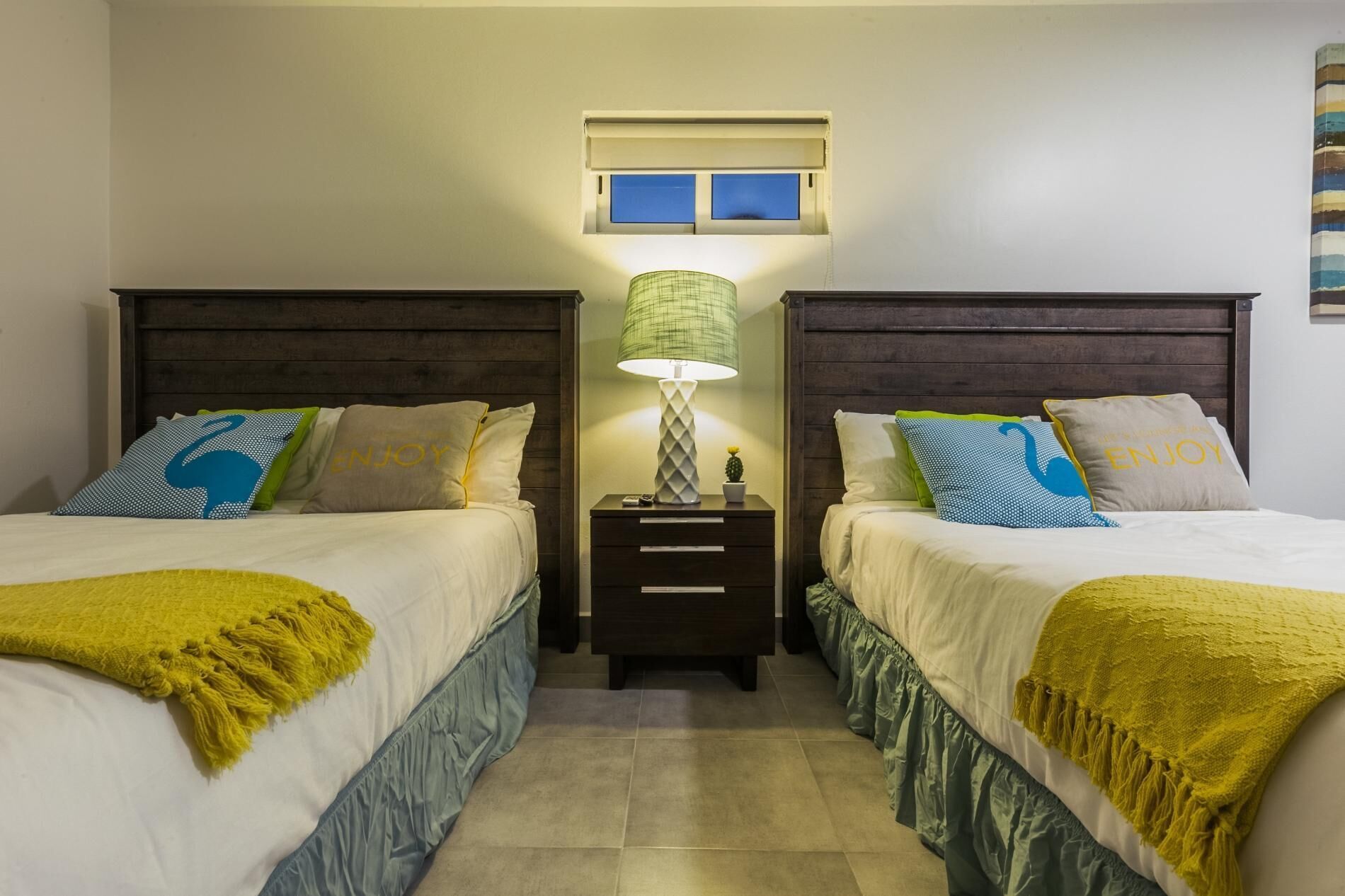 Iron/ironing board, WiFi