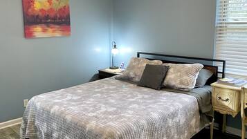 3 slaapkamers, een bureau, een strijkplank/strijkijzer, gratis wifi