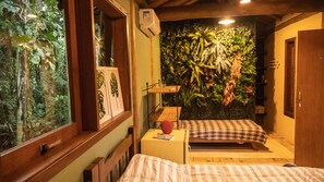 3 quartos, ferros/tábuas de passar roupa, Wi-Fi, roupa de cama