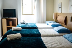 2 多间卧室、免费 WiFi、床单