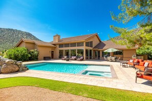 Outdoor pool, a heated pool - Sedona Relaxation (Sedona)