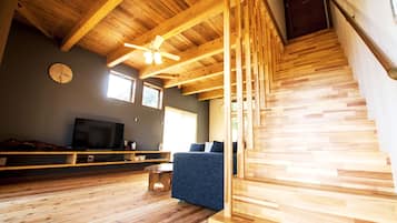 Hus - ikke-ryger (Private Vacation Home) | Opholdsområde | Fladskærms-tv, dvd-afspiller