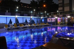 Outdoor pool - Merlin Beach Park Hotel (Alanya)