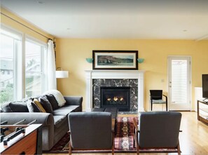 Smart TV, fireplace, foosball, books