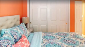 4 soverom, skrivebord, strykejern/-brett og wi-fi (inkludert)