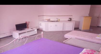 Room in Guest Room - Impact Don Mueang Bangkok Guest House