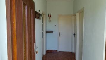 House, 2 Bedrooms, Smoking, Terrace | Interior