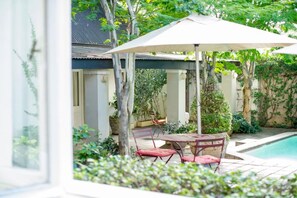 客房, 1 间卧室, 壁炉 | 泳池 | 室外游泳池