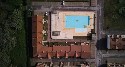 Homely Flat With Pool-beahost