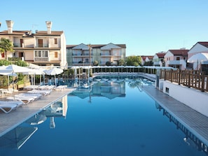 Appartement, 2 chambres | Piscine | Piscine extérieure