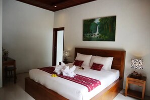 Casa, 3 quartos | 3 quartos, escrivaninha, Wi-Fi de cortesia