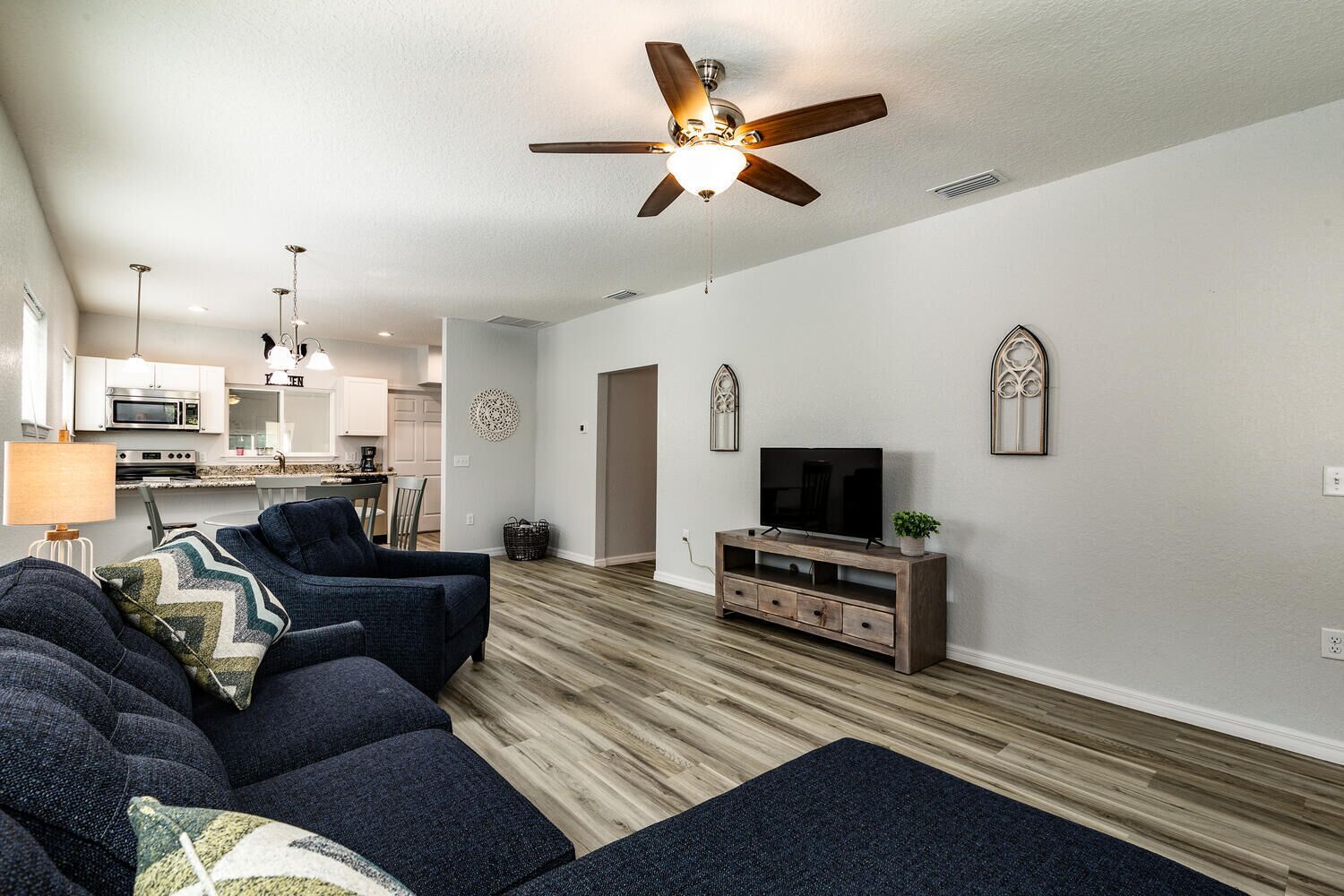 Charming Downtown High Springs Cottage