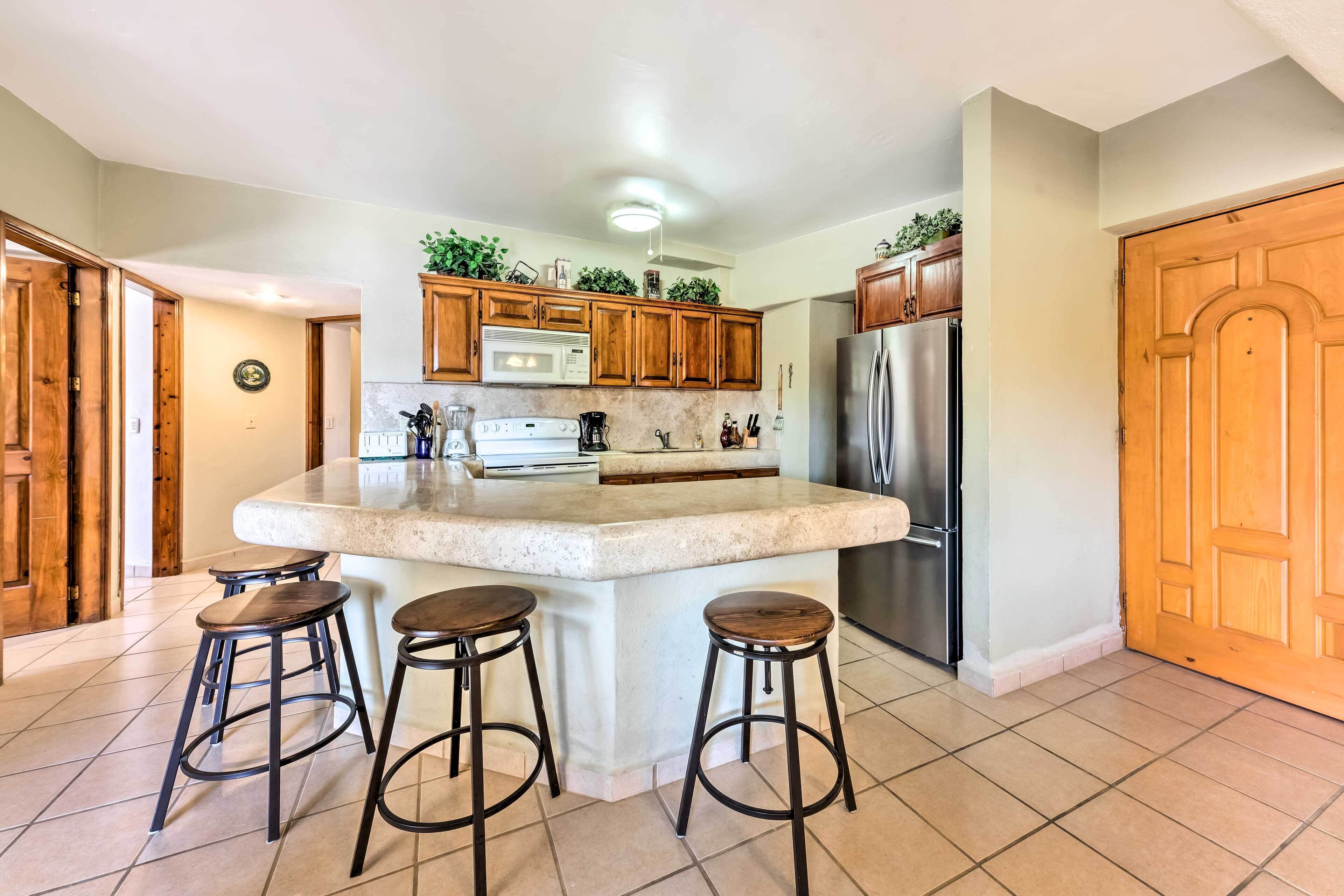 Marina View Cabo San Lucas Condo < 1 Mile to Beach