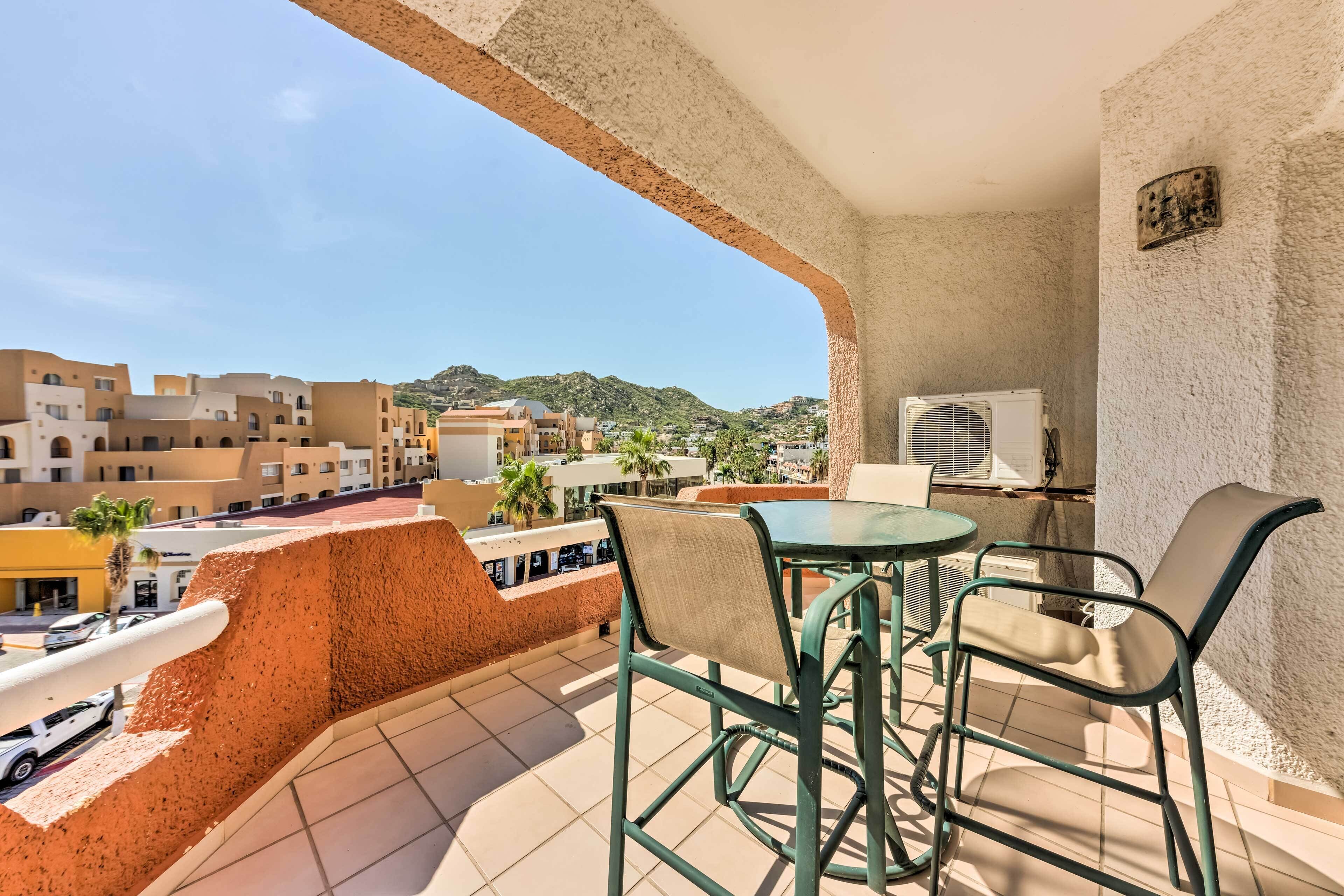 Marina View Cabo San Lucas Condo < 1 Mile to Beach