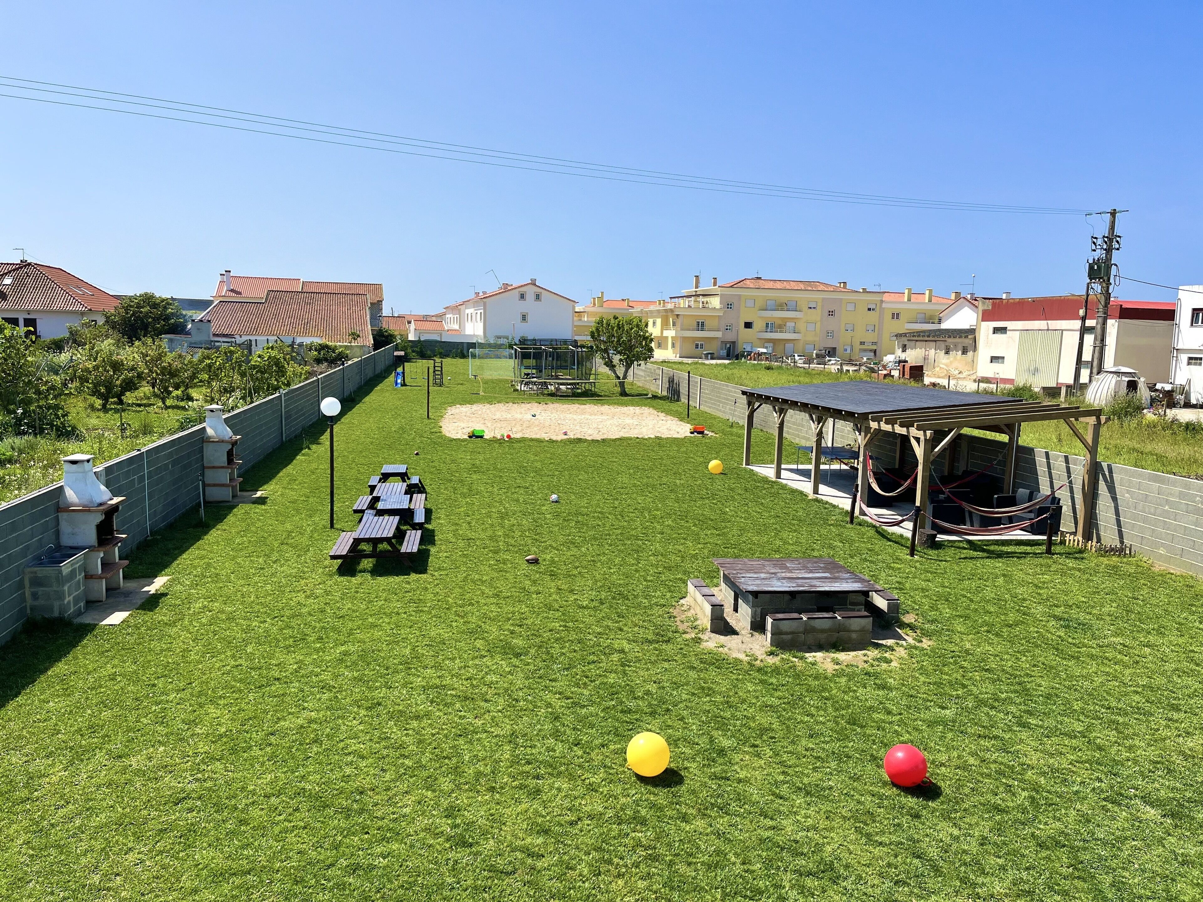Villa with large garden - 5 min. from beach