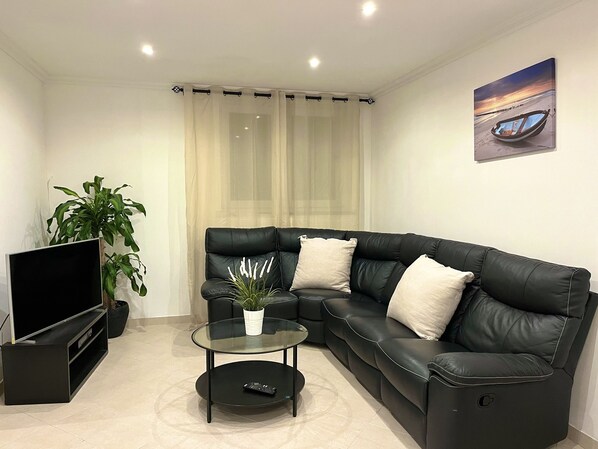 TV, table football, ping pong