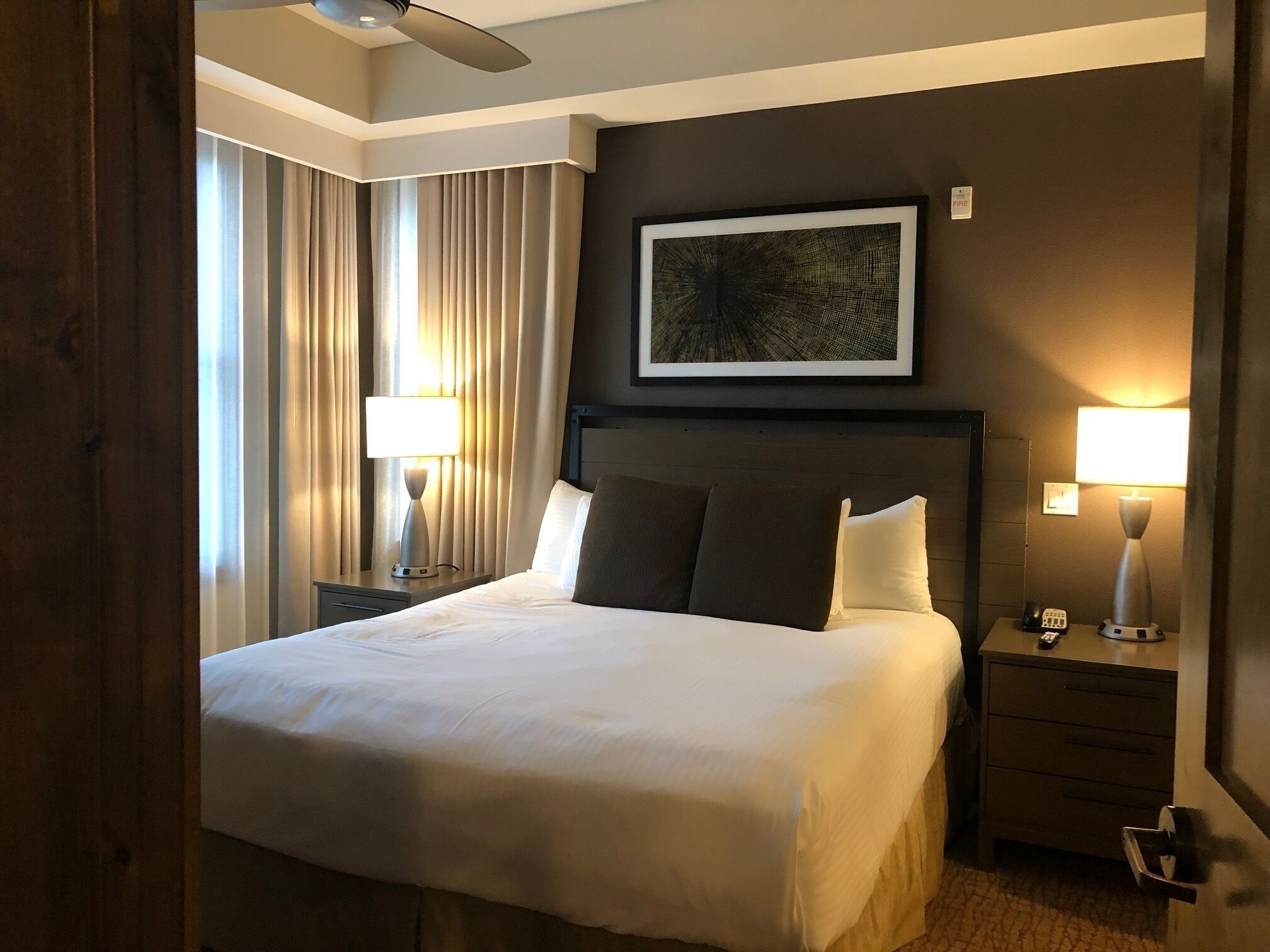 2 slaapkamers, een strijkplank/strijkijzer, gratis wifi, beddengoed