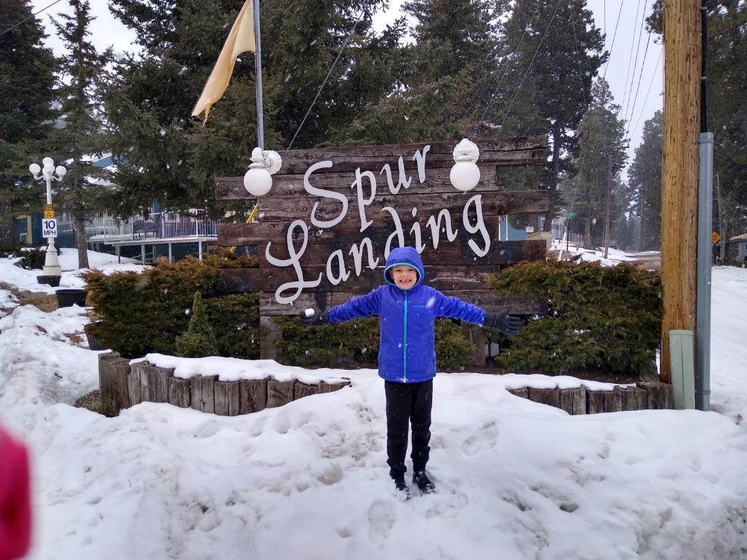 Welcome to your relaxing getaway that's close to trails, town and golf course :)