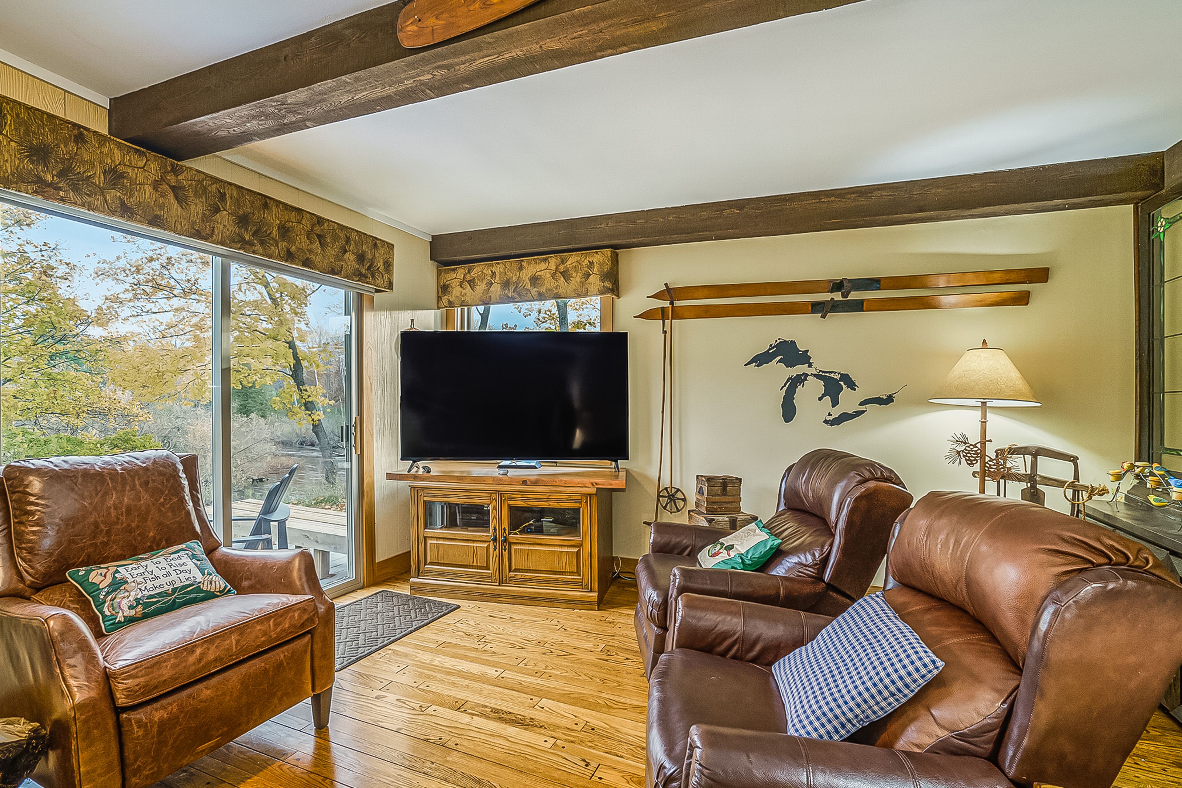 Terrific riverfront home near the slopes w/ firepit, free WiFi & five-acre lot