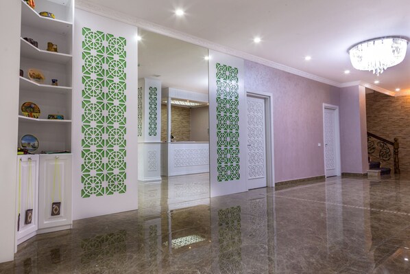 Interior - Ruma Old Gates Hotel ex Premier Old Gates (Baku)