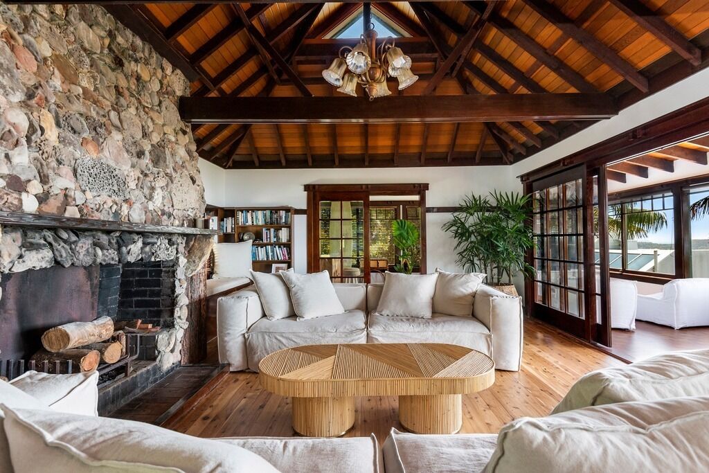 House of Trees - Wallis Lodge