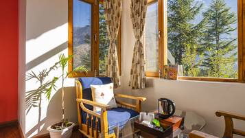 Super deluxe Room with Ensuite Bath