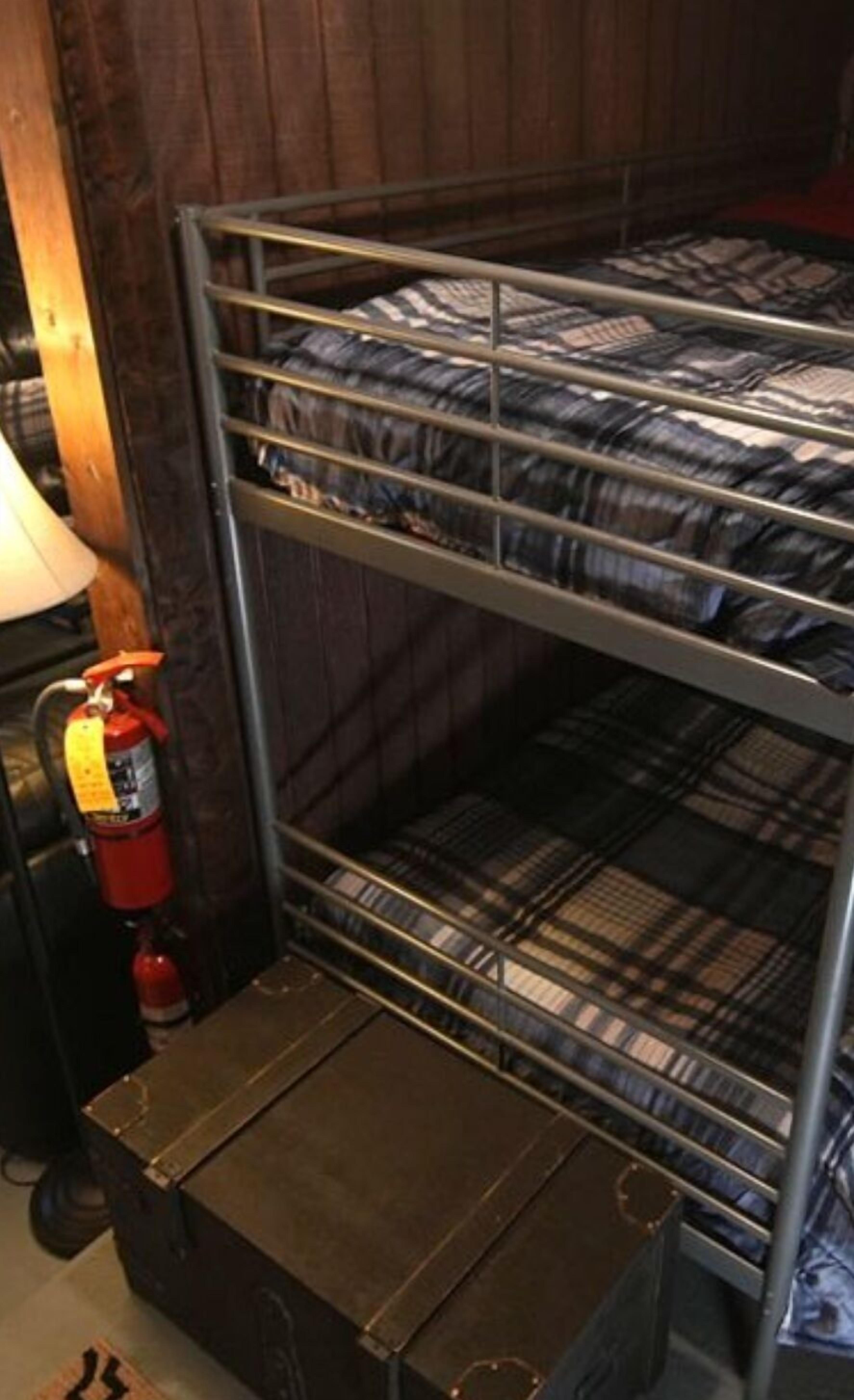 Room In Central Historic Downtown - 1820 Suite