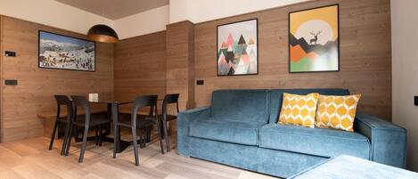 Apartment (2 Bedrooms) | Front of property