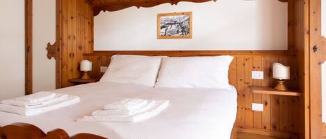 Appartamento, 2 camere da letto | 2 camere, postazione laptop, ferro/asse da stiro