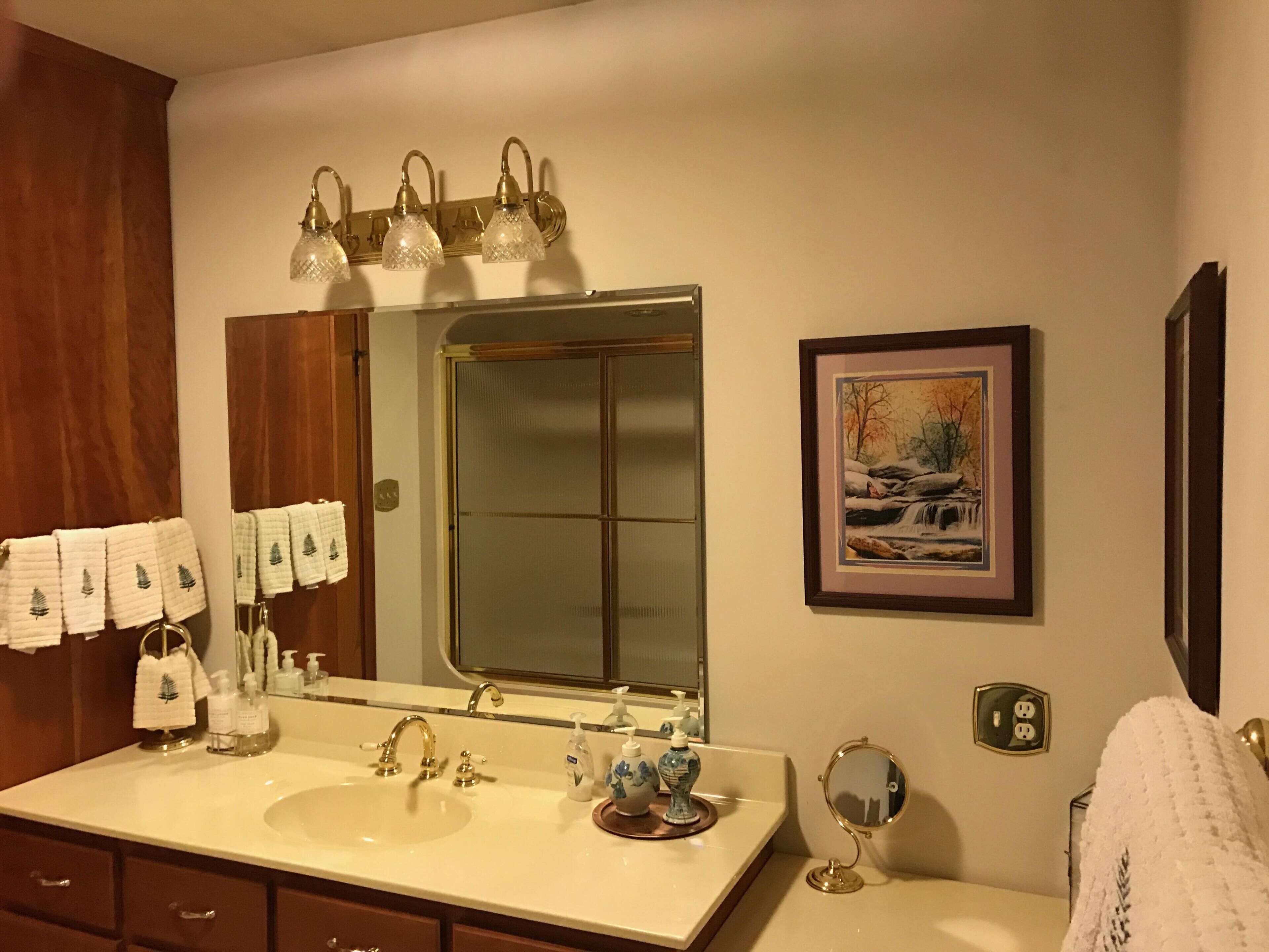 The Mohican Bunkhouse Cabin