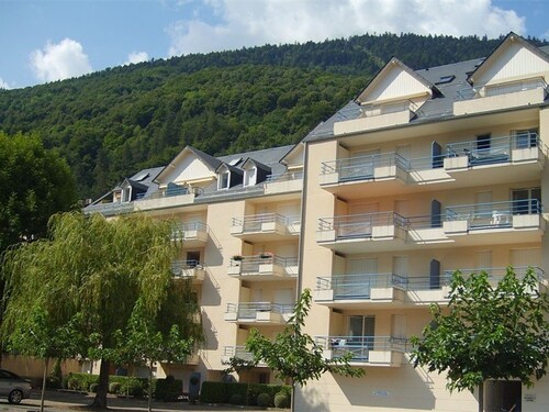 Luchon: Appartement 2 chambres proche thermes, balcon, parking, WiFi - Animaux <10kg acceptés