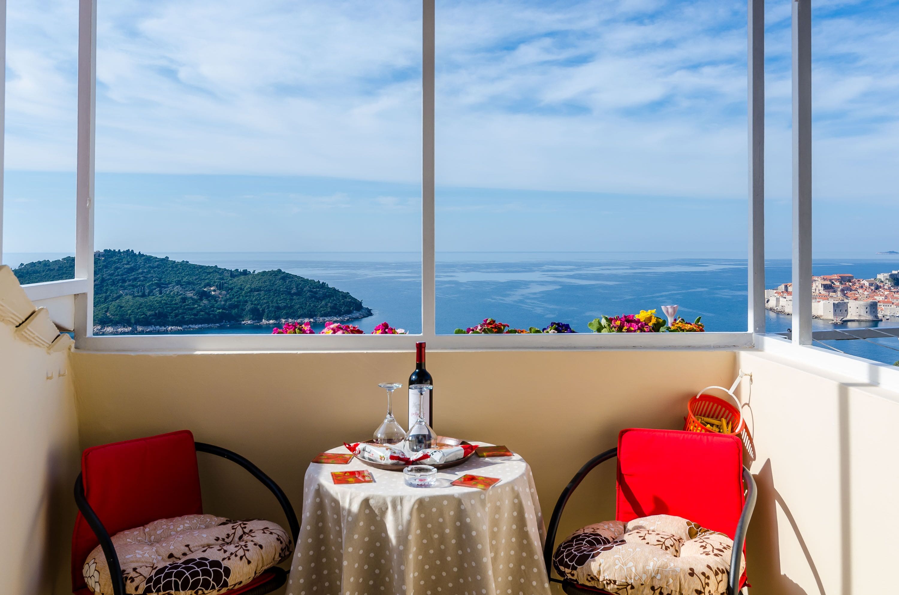 Apartment (One-Bedroom Apartment) | Balcony