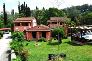 Jardines del alojamiento