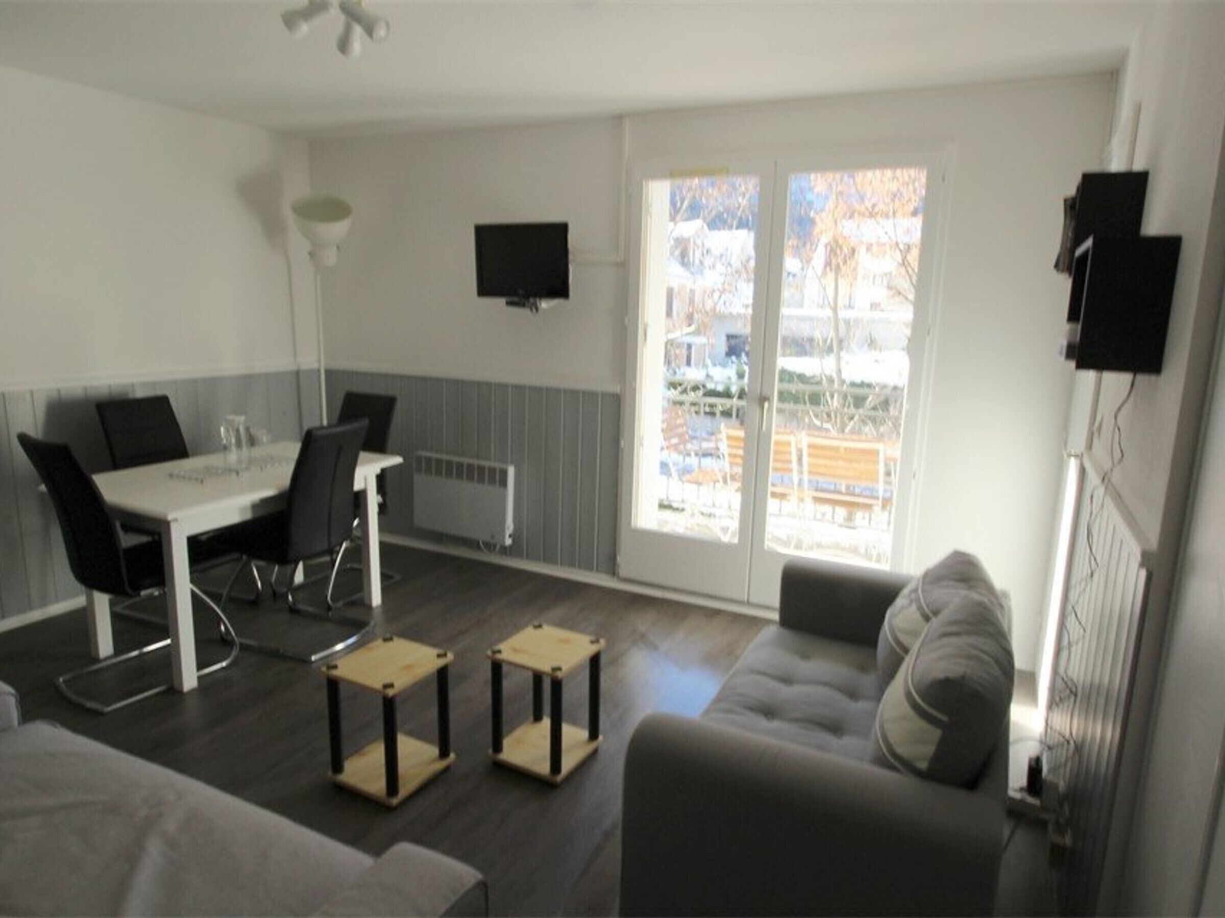 Fernseher