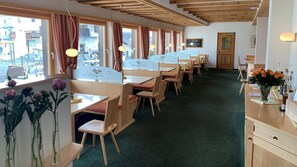 Desayuno buffet incluido todos los días