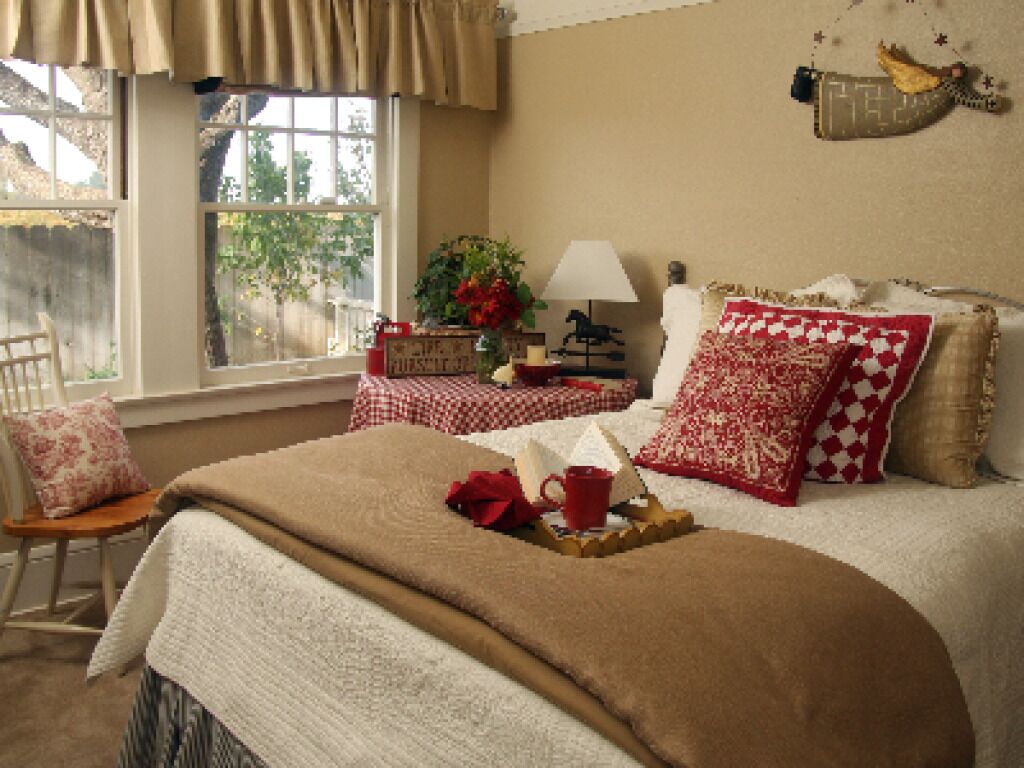 Vintner's Cottage - Countryside VIew