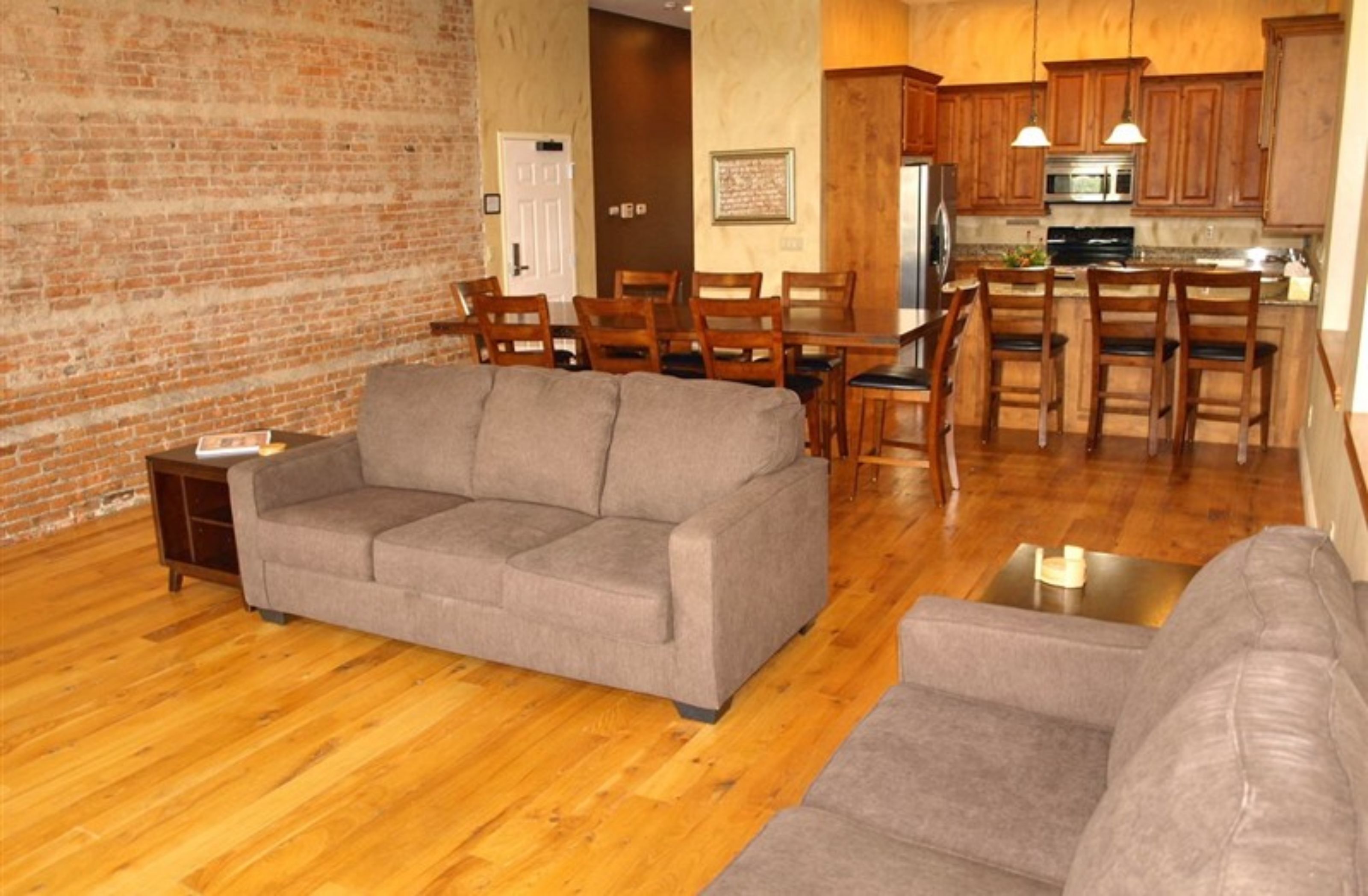 Apartment Master Suite at Cornerstone Inn