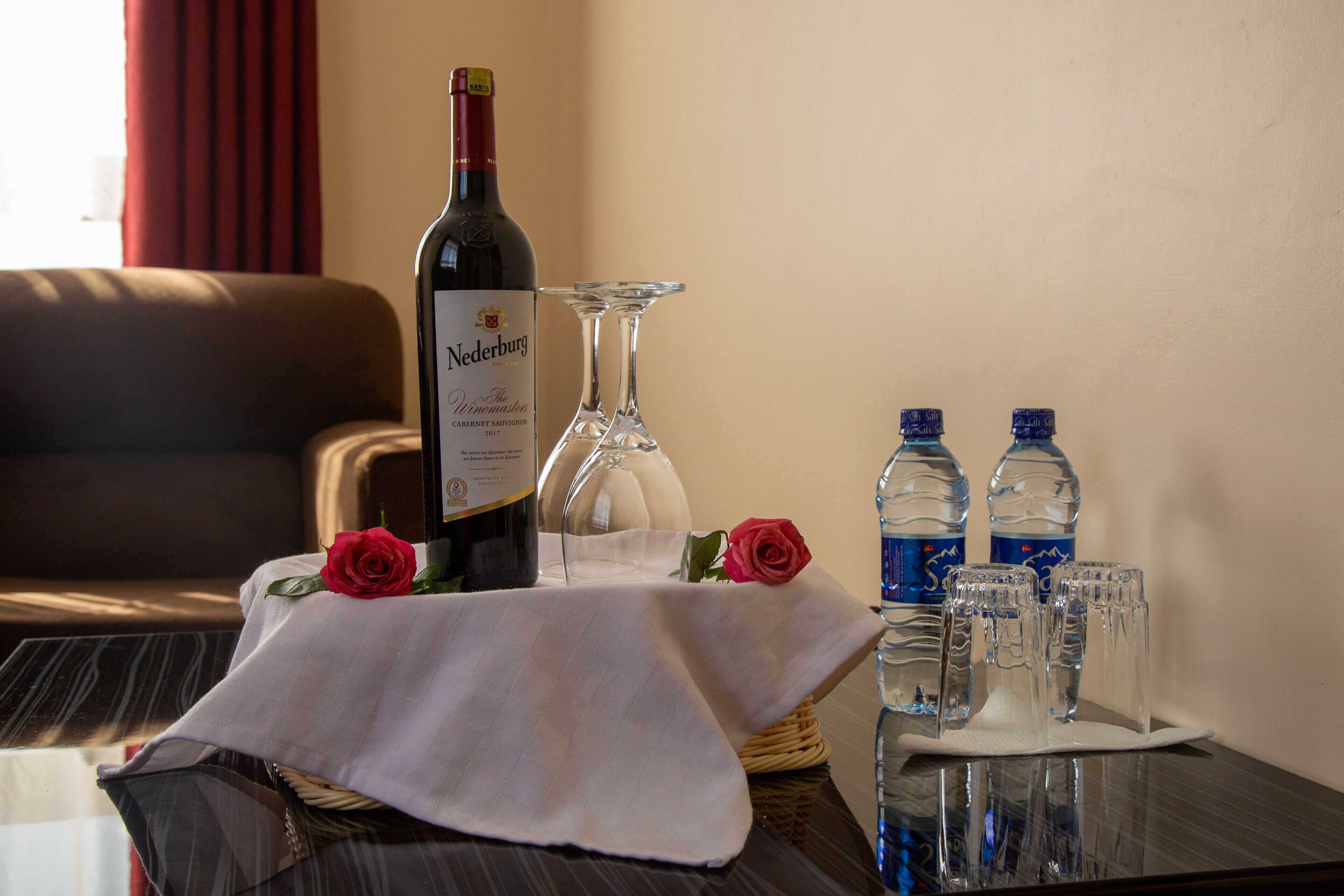 standard studio suite | 1 bedroom, free wifi, bed sheets