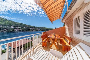 Apartment (Two-Bedroom Apartment) | Balcony - Apartments Kuzma (Smokvica)