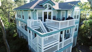 Property grounds - Feeling FrippSea - Marsh Views - 4 Bedroom - 2 Golf Carts (Fripp Island)