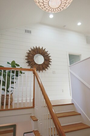 Interior - Feeling FrippSea - Marsh Views - 4 Bedroom - 2 Golf Carts - Amenity Cards (Fripp Island)