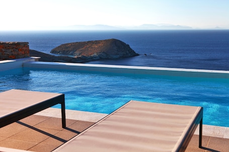 Outdoor pool. Villa Litharia, enchanting location and view