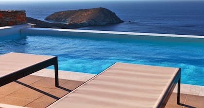 Villa Litharia, enchanting location and view
