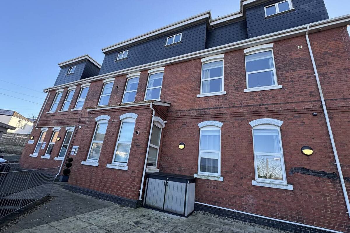 House (1 Bedroom) | Front of property