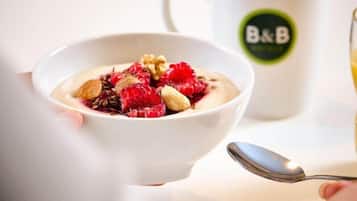 Desayuno buffet todos los días (con cargo)