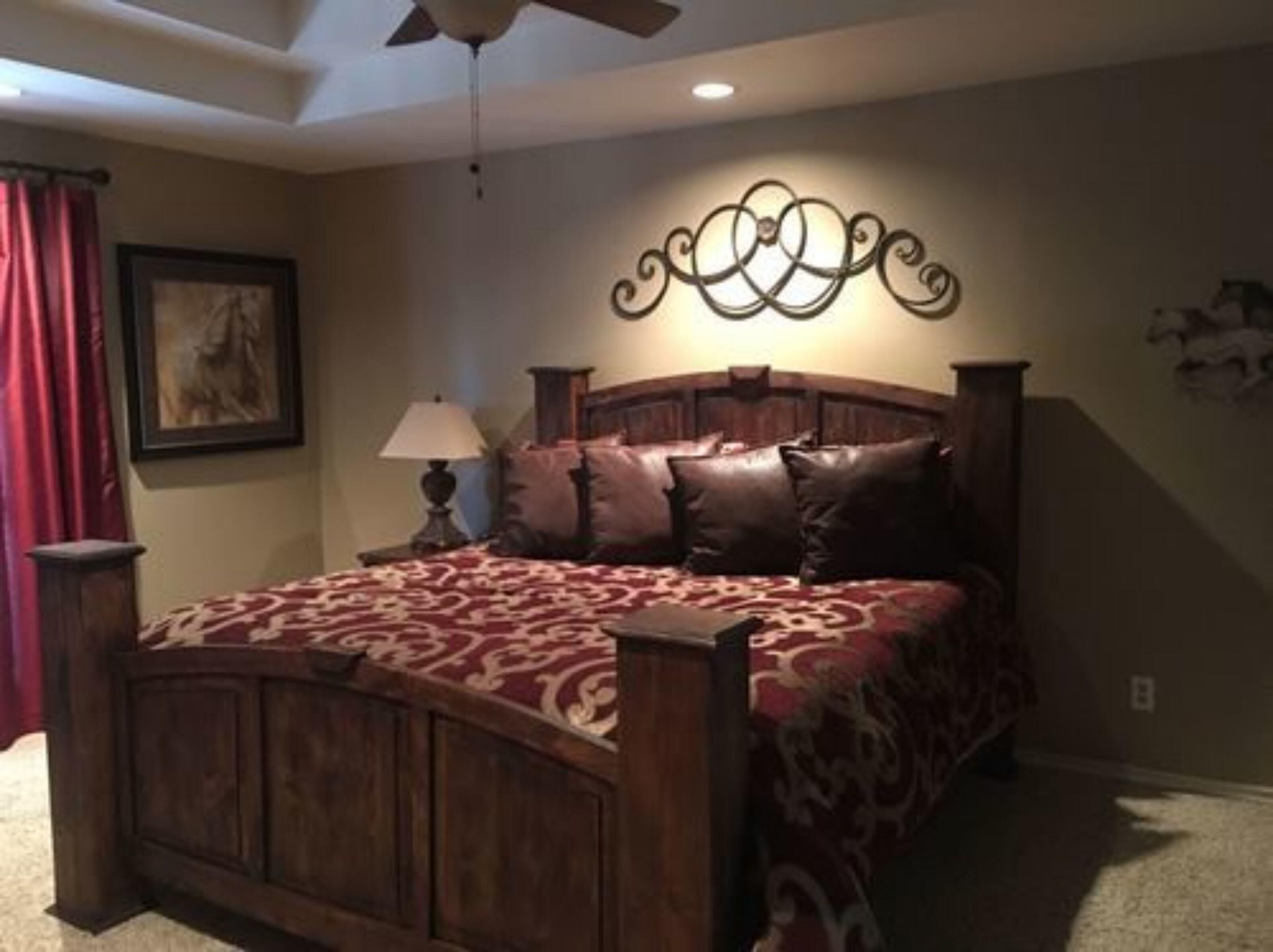 The Lodge...Upscale private cabin