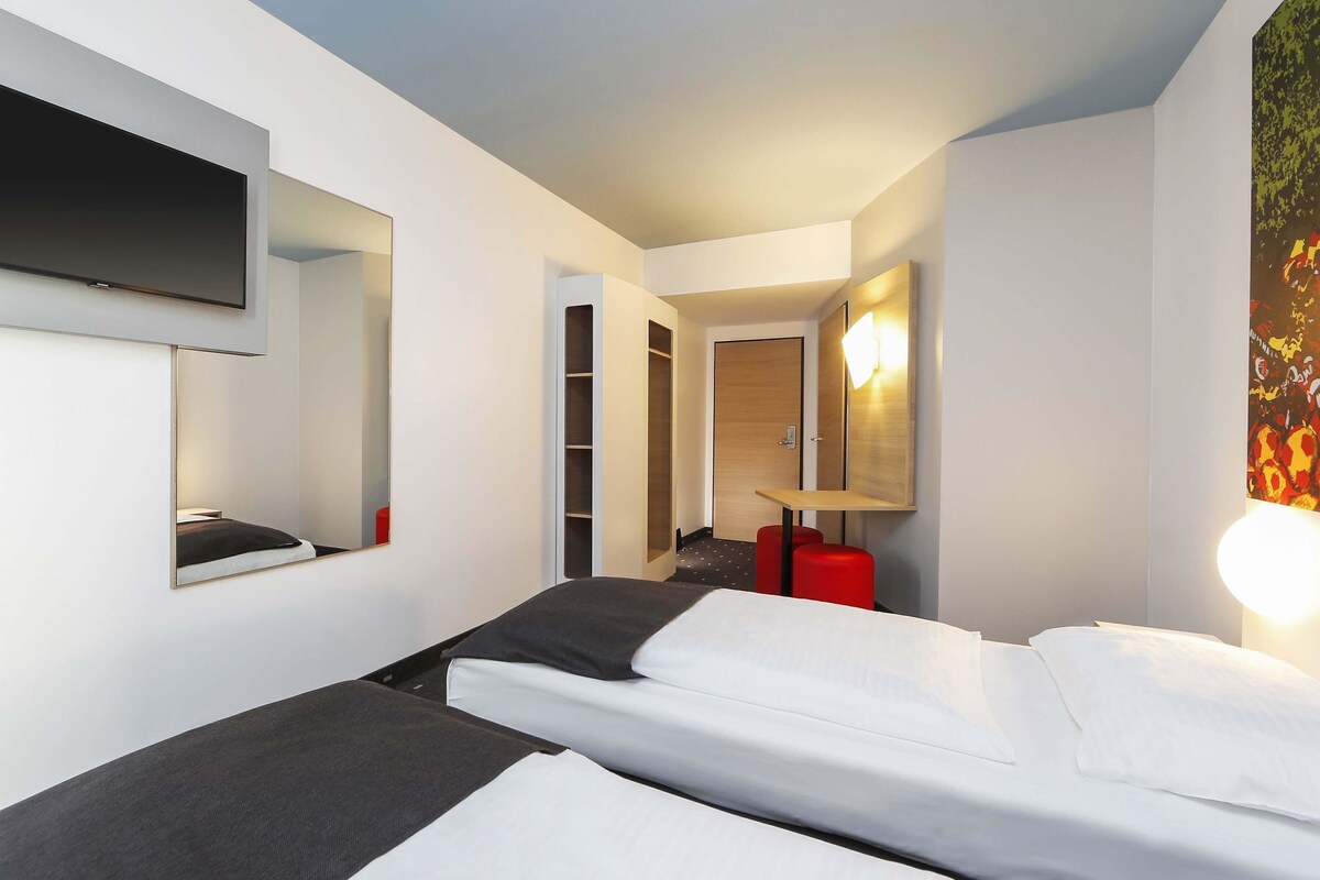 Kamar Twin | Meja kerja, kedap suara, Wi-Fi gratis, dan seprai linen