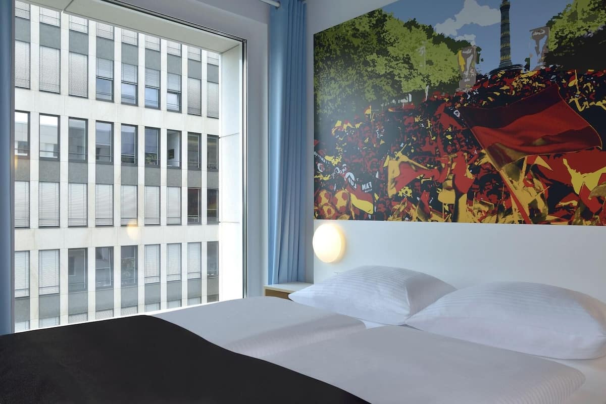 Schreibtisch, schallisolierte Zimmer, kostenloses WLAN, Bettwäsche